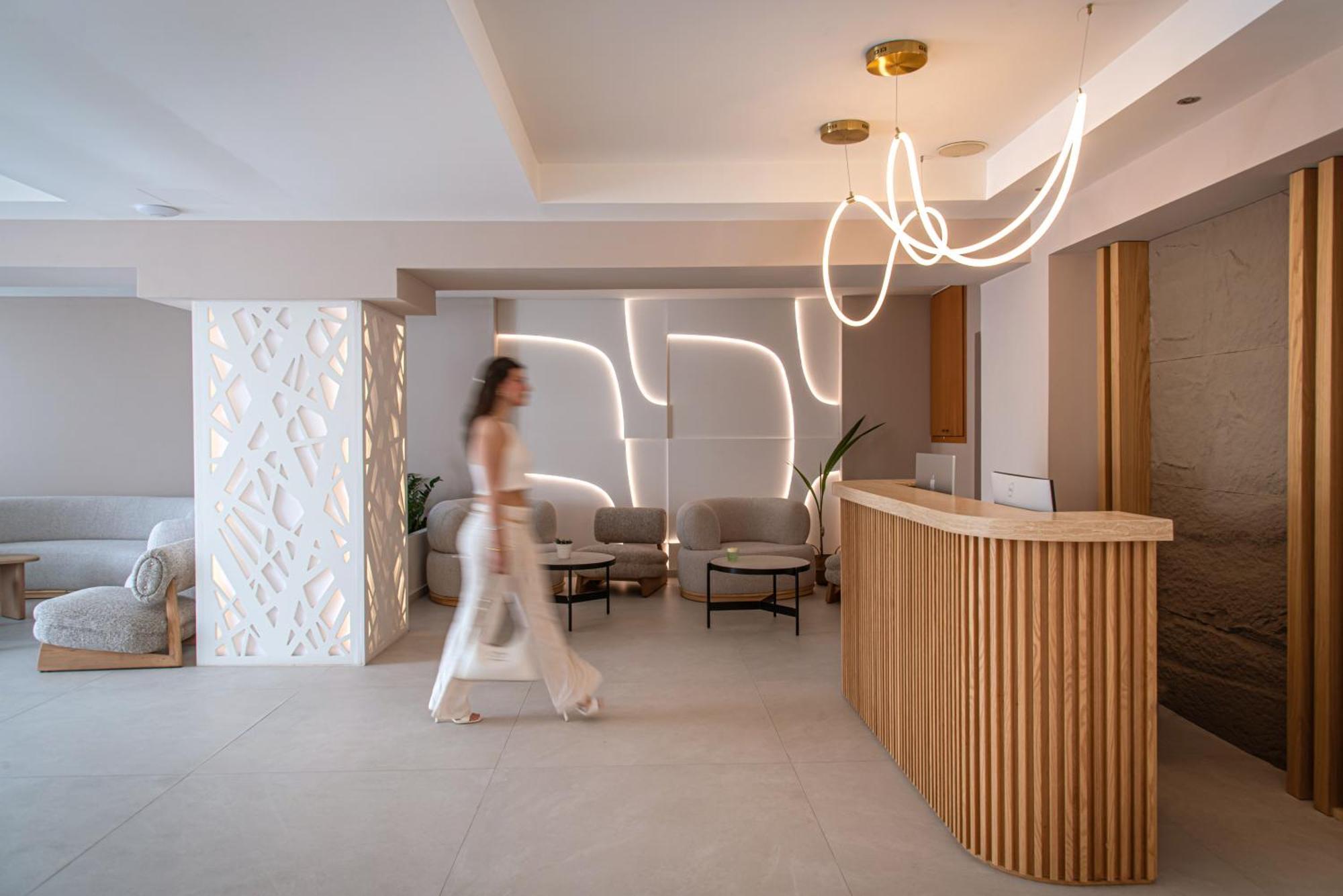 Mary Hotel & Mary Royal Suites 普拉坦斯 外观 照片