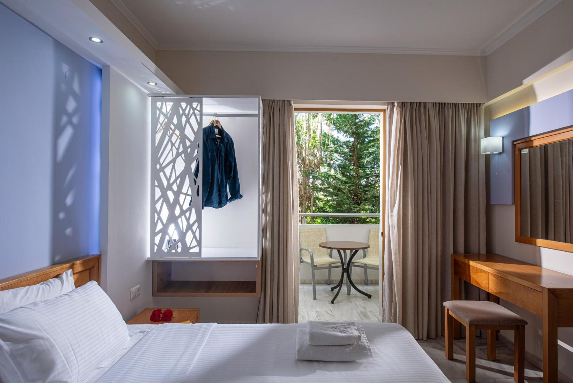 Mary Hotel & Mary Royal Suites 普拉坦斯 外观 照片