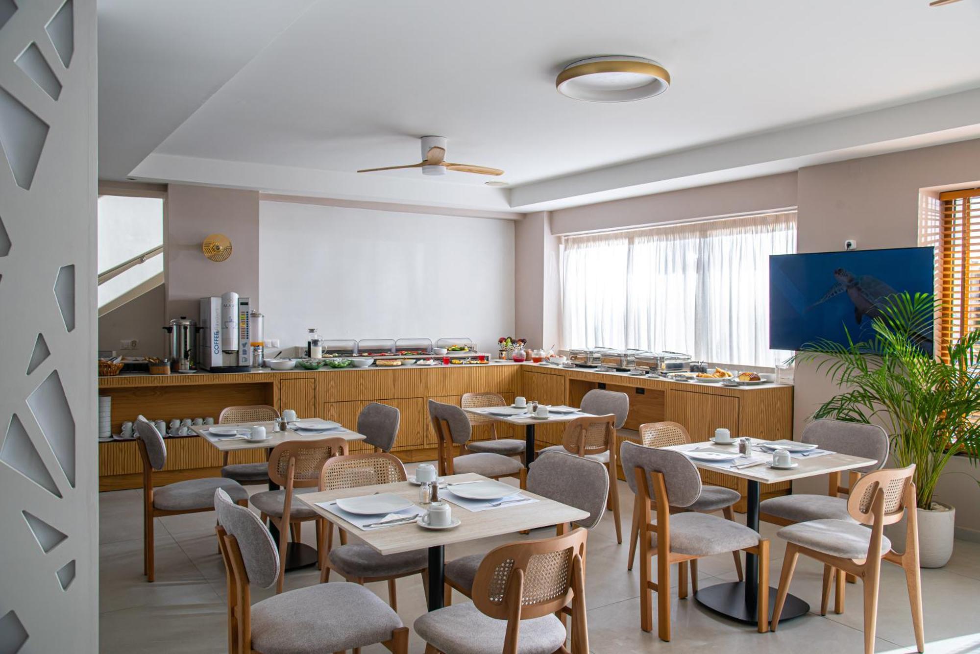 Mary Hotel & Mary Royal Suites 普拉坦斯 外观 照片
