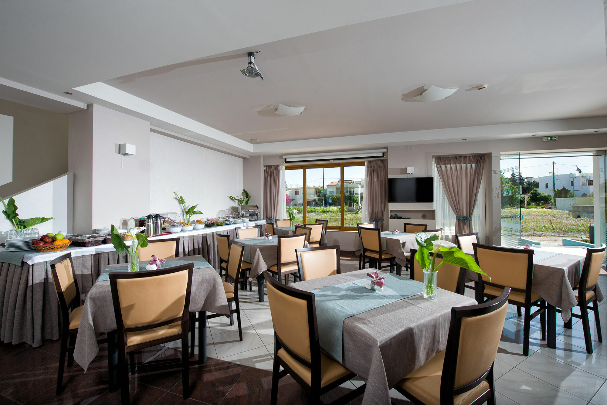 Mary Hotel & Mary Royal Suites 普拉坦斯 外观 照片